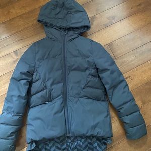 Girls Ivivva winter jacket sz 8